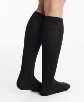 18 % Kaschmir, 13 % Wolle, lange Socken