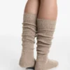 18 % Kaschmir, 13 % Wolle, lange Socken 18 % Kaschmir, 13 % Wolle, lange Socken