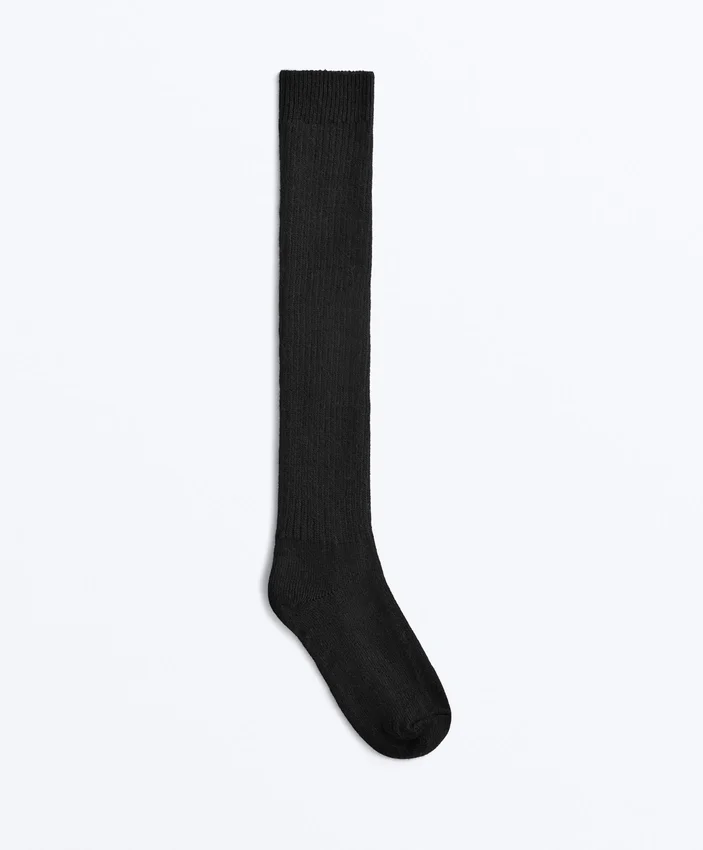 18 % Kaschmir, 13 % Wolle, lange Socken 18 % Kaschmir, 13 % Wolle, lange Socken
