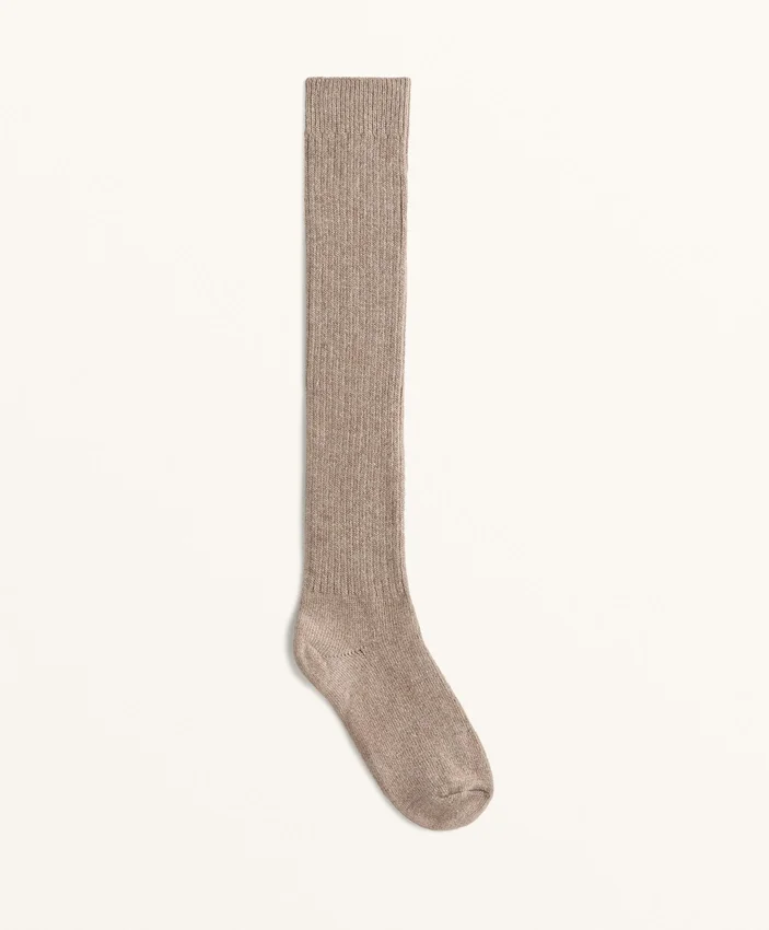 18 % Kaschmir, 13 % Wolle, lange Socken 18 % Kaschmir, 13 % Wolle, lange Socken