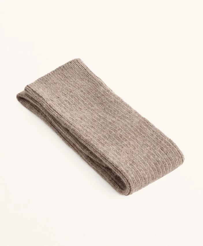 18 % Kaschmir, 13 % Wolle, lange Socken 18 % Kaschmir, 13 % Wolle, lange Socken