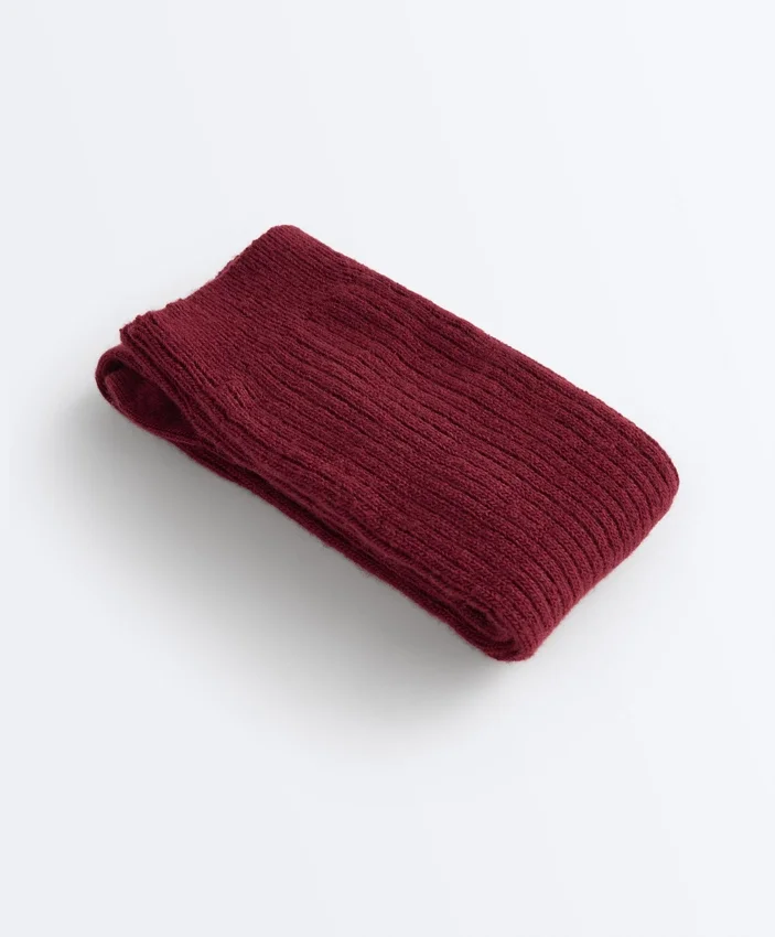18 % Kaschmir, 13 % Wolle, lange Socken 18 % Kaschmir, 13 % Wolle, lange Socken