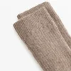 18 % Kaschmir, 13 % Wolle, lange Socken 18 % Kaschmir, 13 % Wolle, lange Socken