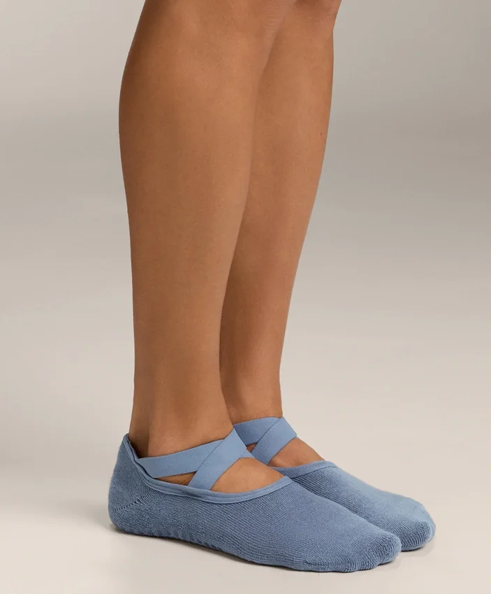 2 Paar gepolsterte Yoga- und Pilates-Socken aus Baumwollmischung mit gekreuzten Bändern 2 Paar gepolsterte Yoga- und Pilates-Socken aus Baumwollmischung mit gekreuzten Bändern