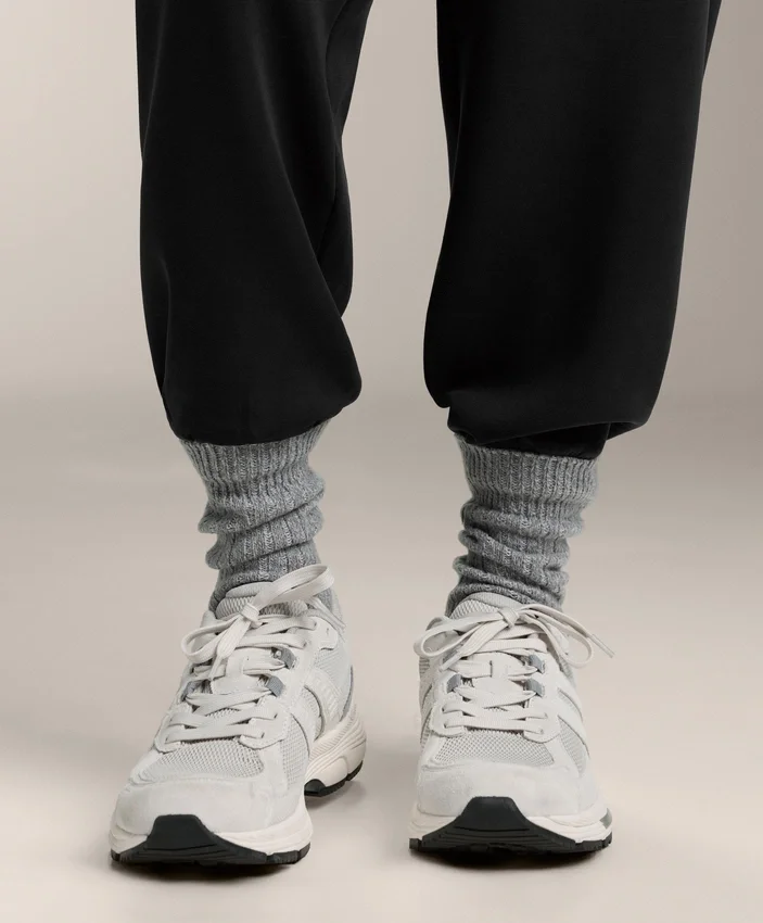 2 Paar klassische gerippte Socken 2 Paar klassische gerippte Socken