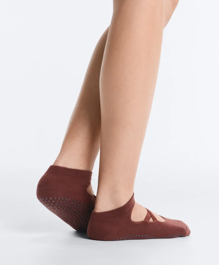 2 Paar Sneaker-Socken aus Baumwollmischung für Yoga und Pilates mit gekreuzten Bändern 2 Paar Sneaker-Socken aus Baumwollmischung für Yoga und Pilates mit gekreuzten Bändern