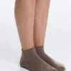 2 Paar Sneaker-Socken aus Polyamid-Mischung für Yoga und Pilates 2 Paar Sneaker-Socken aus Polyamid-Mischung für Yoga und Pilates