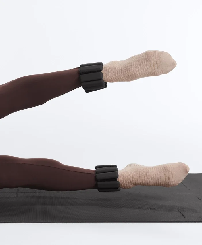 2 Paar Sneaker-Socken aus Polyamid-Mischung für Yoga und Pilates 2 Paar Sneaker-Socken aus Polyamid-Mischung für Yoga und Pilates