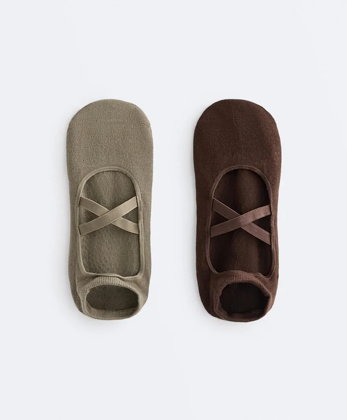 2 Paar Yoga- und Pilates-Socken aus Baumwollmischung mit gekreuzten Bändern 2 Paar Yoga- und Pilates-Socken aus Baumwollmischung mit gekreuzten Bändern