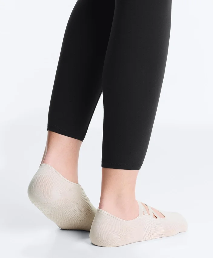 2 Paar Yoga- und Pilates-Socken aus Polyamid-Mischgewebe mit doppelten Bändern 2 Paar Yoga- und Pilates-Socken aus Polyamid-Mischgewebe mit doppelten Bändern