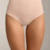 2 unsichtbare, mittelhohe klassische Slips aus Polyamidmischung 2 unsichtbare, mittelhohe klassische Slips aus Polyamidmischung