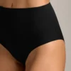 2 unsichtbare, mittelhohe klassische Slips aus Polyamidmischung 2 unsichtbare, mittelhohe klassische Slips aus Polyamidmischung