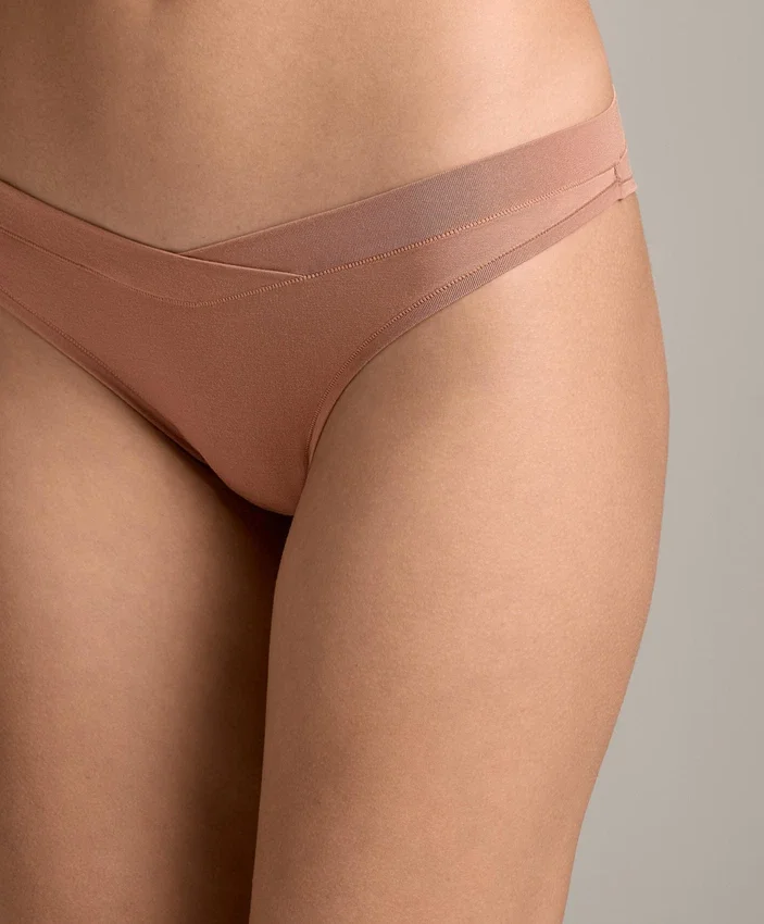 3 klassische Slips aus Modal-Mischung mit V-Ausschnitt 3 klassische Slips aus Modal-Mischung mit V-Ausschnitt