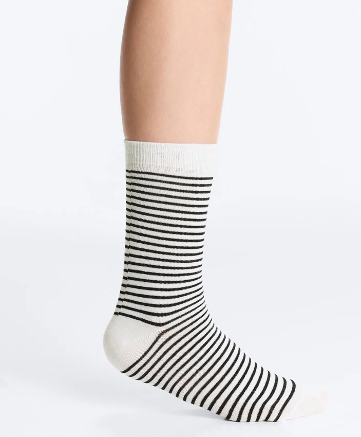 3 Paar klassische Socken aus Baumwollmischung 3 Paar klassische Socken aus Baumwollmischung