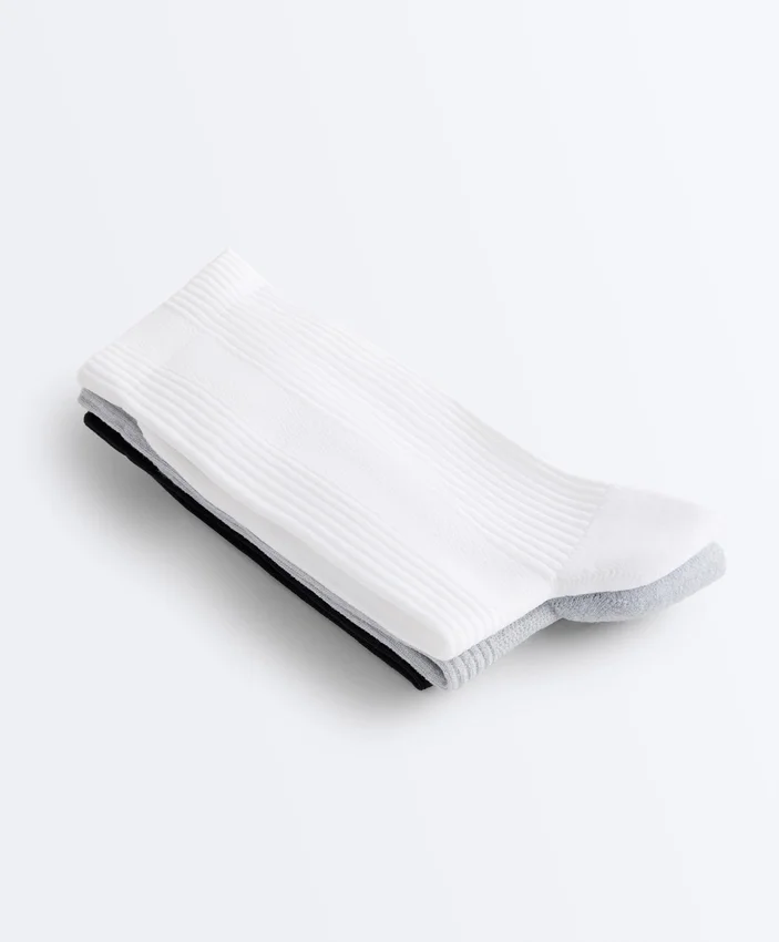 3 Paar klassische Sportsocken aus Polyamid-Mischgewebe 3 Paar klassische Sportsocken aus Polyamid-Mischgewebe