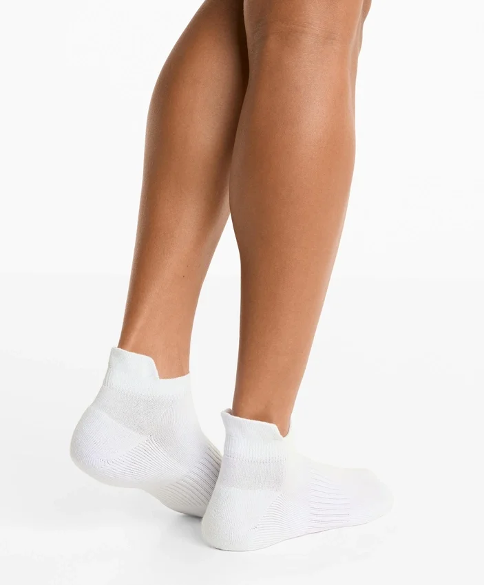 3 Paar Sport-Sneakersocken aus Baumwollmischung mit Fersenlasche 3 Paar Sport-Sneakersocken aus Baumwollmischung mit Fersenlasche