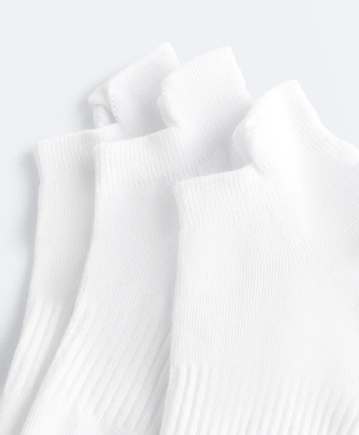 3 Paar Sport-Sneakersocken aus Baumwollmischung mit Fersenlasche 3 Paar Sport-Sneakersocken aus Baumwollmischung mit Fersenlasche