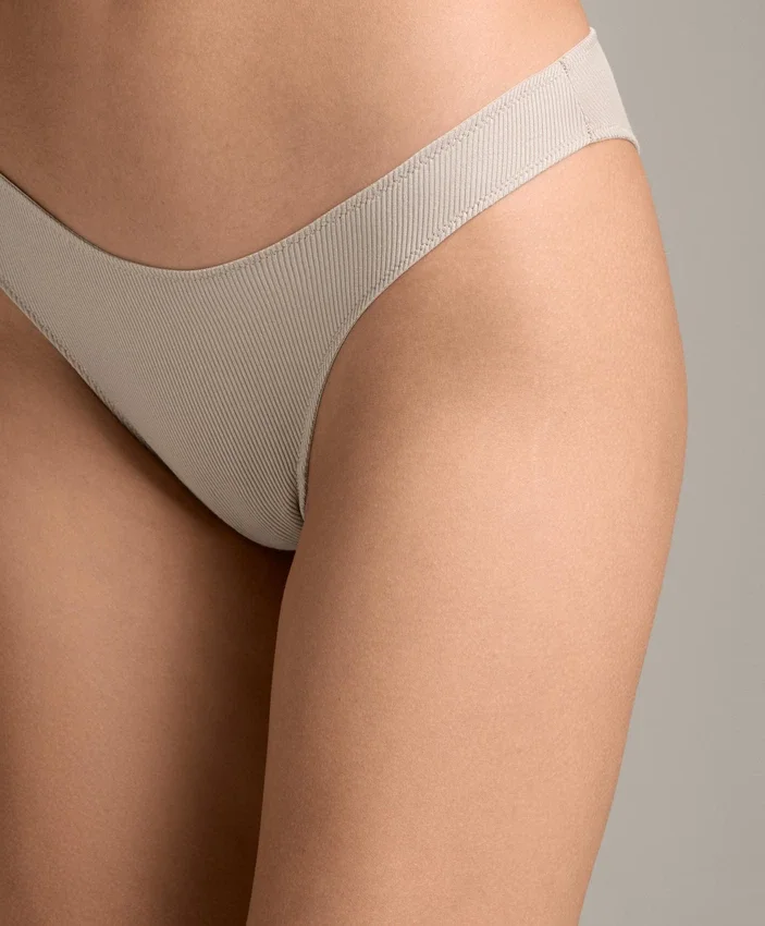 5 Brazilian-Slips aus Baumwollrippstoff mit U-Ausschnitt 5 Brazilian-Slips aus Baumwollrippstoff mit U-Ausschnitt