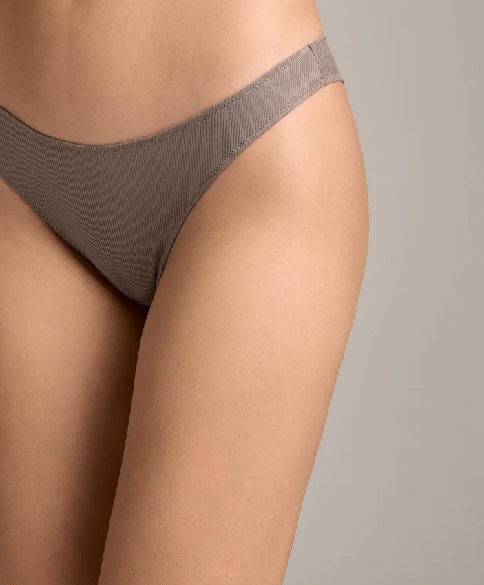 5 Brazilian-Slips aus Baumwollrippstoff mit U-Ausschnitt 5 Brazilian-Slips aus Baumwollrippstoff mit U-Ausschnitt