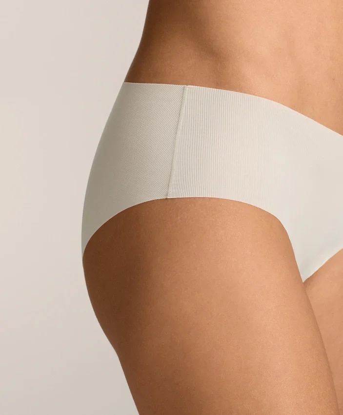 5 leichte Hipster-Slips aus einer Polyamid-Rippmischung mit unsichtbarem Laserschnitt 5 leichte Hipster-Slips aus einer Polyamid-Rippmischung mit unsichtbarem Laserschnitt