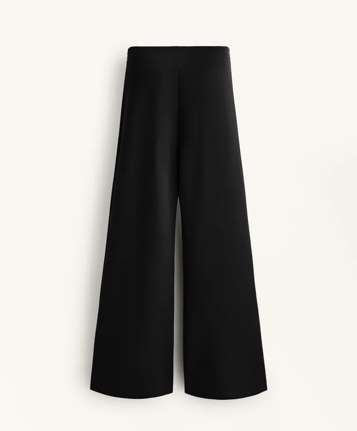Ausgestellte Hose aus Soft Touch-Modal Ausgestellte Hose aus Soft Touch-Modal
