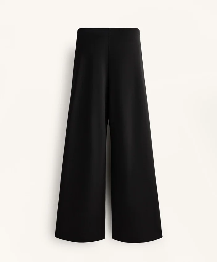Ausgestellte Hose aus Soft Touch-Modal Ausgestellte Hose aus Soft Touch-Modal