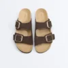 Badesandalen aus Spaltleder mit Schnalle Badesandalen aus Spaltleder mit Schnalle