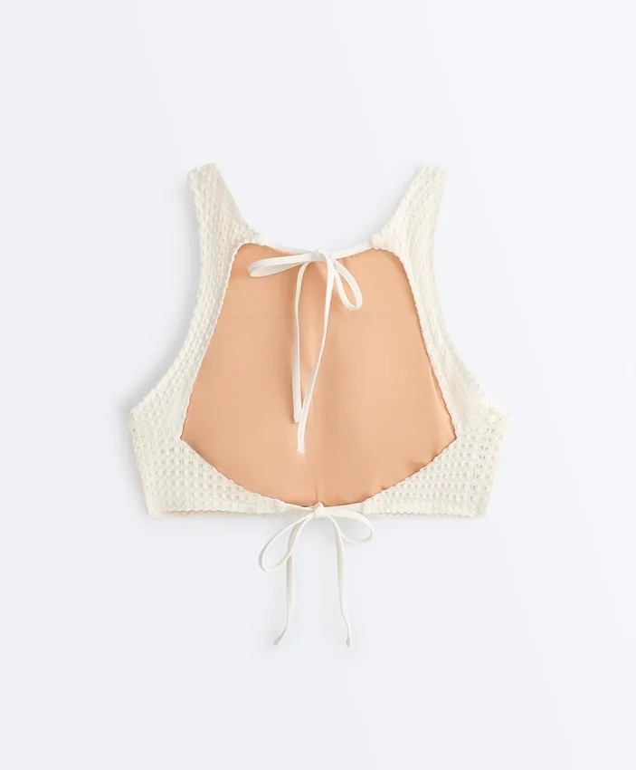 Bikini-Oberteil aus Häkelstoff mit Bubble-Textur Bikini-Oberteil aus Häkelstoff mit Bubble-Textur