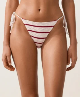 Bikini-Slip mit mittlerer Bedeckung und gestreiftem Häkelstoff mit Bindebändern