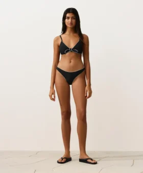 Bikinis-Slip mit mittlerer Bedeckung, U-Ausschnitt und Paspelierung