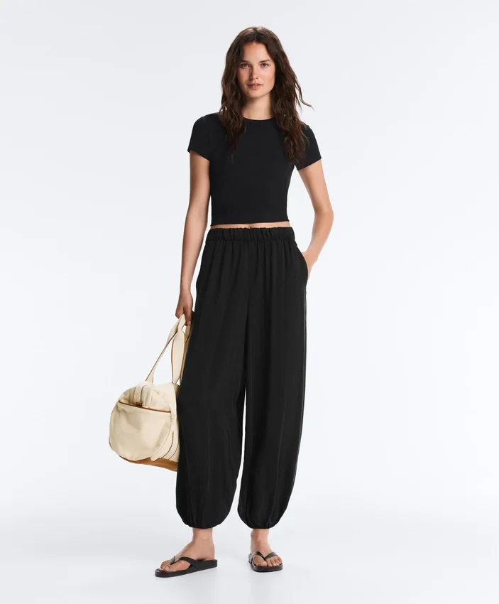Bloomer-Hose aus 100 % Cupro Bloomer-Hose aus 100 % Cupro