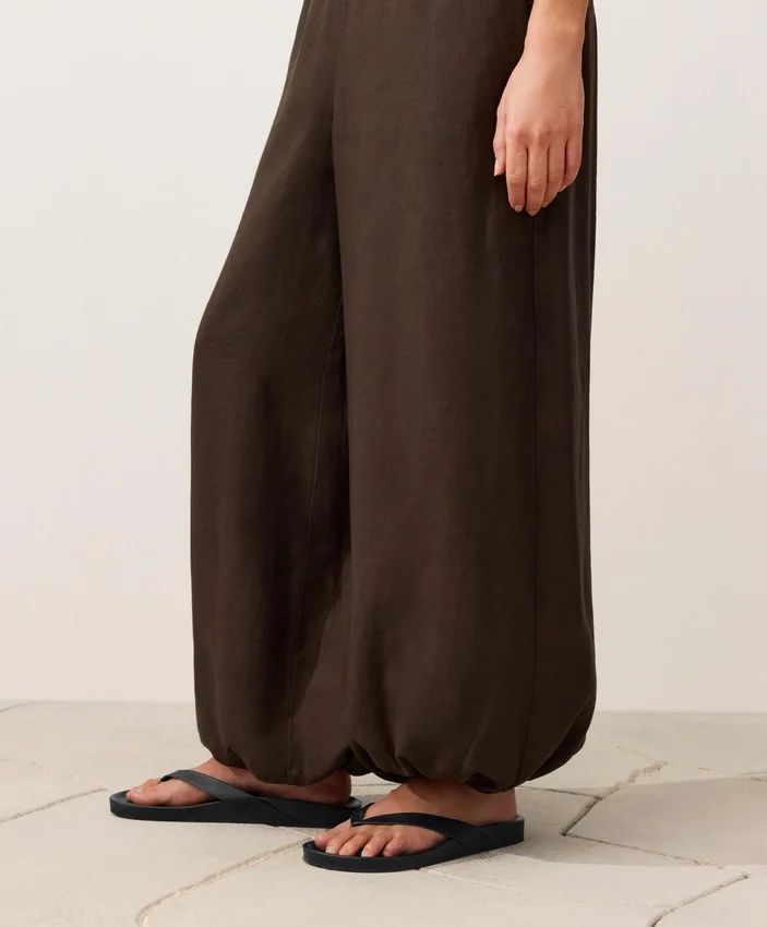 Bloomer-Hose aus 100 % Leinen Bloomer-Hose aus 100 % Leinen