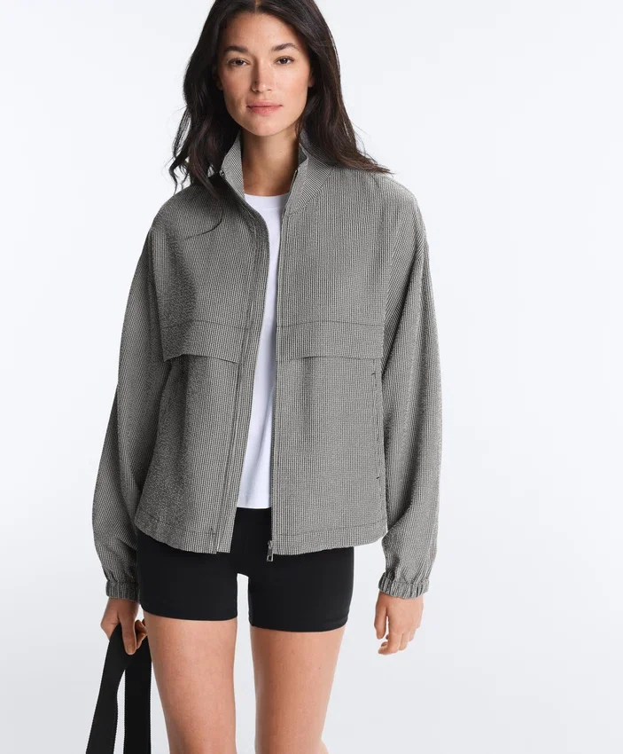 Bomberjacke aus Lyocell-Mischung mit Gingham-Muster Bomberjacke aus Lyocell-Mischung mit Gingham-Muster
