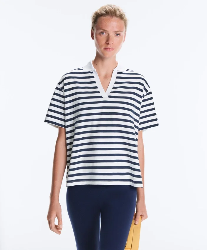 Boxy Kurzarm-T-Shirt aus Baumwollmischung mit Rollkragen Boxy Kurzarm-T-Shirt aus Baumwollmischung mit Rollkragen