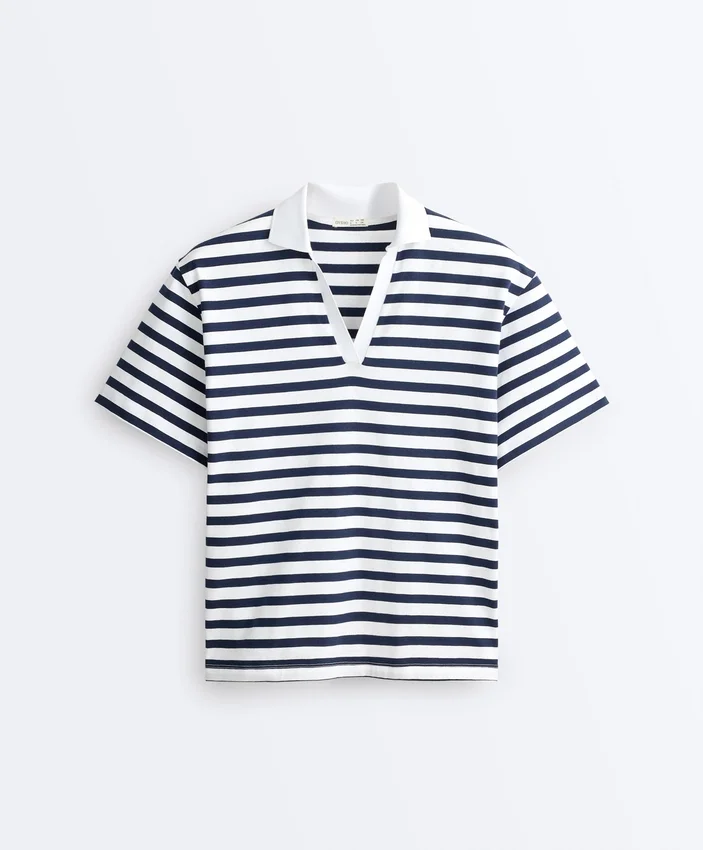 Boxy Kurzarm-T-Shirt aus Baumwollmischung mit Rollkragen Boxy Kurzarm-T-Shirt aus Baumwollmischung mit Rollkragen
