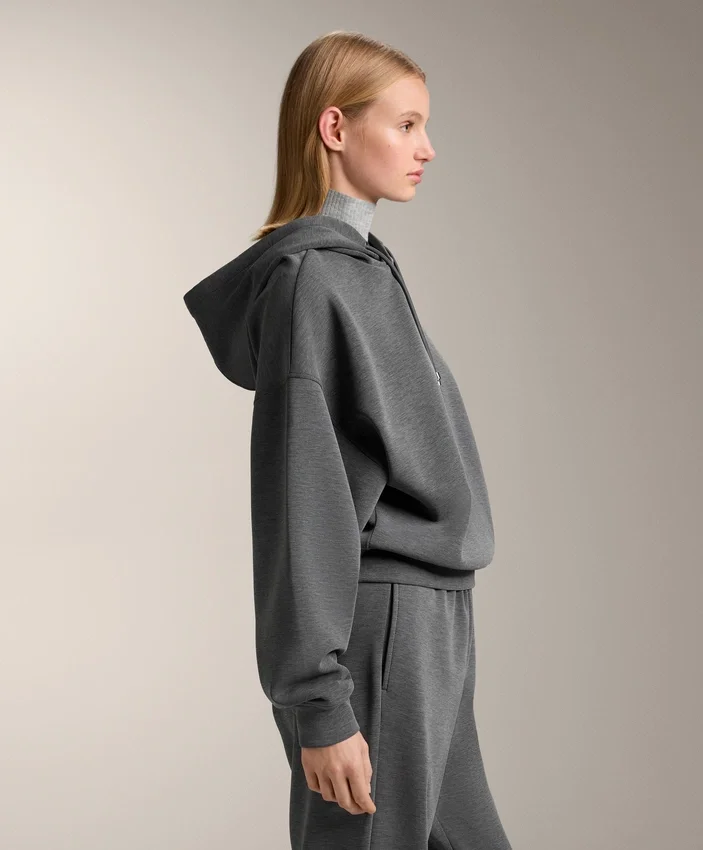 Boxy-Sweatshirt mit Kapuze aus gebürstetem Modal-Melange Boxy-Sweatshirt mit Kapuze aus gebürstetem Modal-Melange