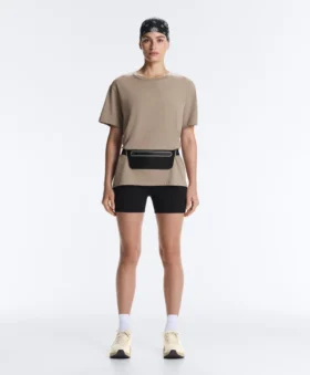 Boxy T-Shirt aus Baumwollmischung mit kurzen Ärmeln und Slogan