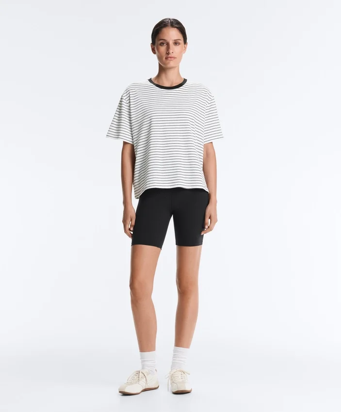 Boxy T-Shirt aus Baumwollmischung mit kurzen Ärmeln und Streifenmuster Boxy T-Shirt aus Baumwollmischung mit kurzen Ärmeln und Streifenmuster