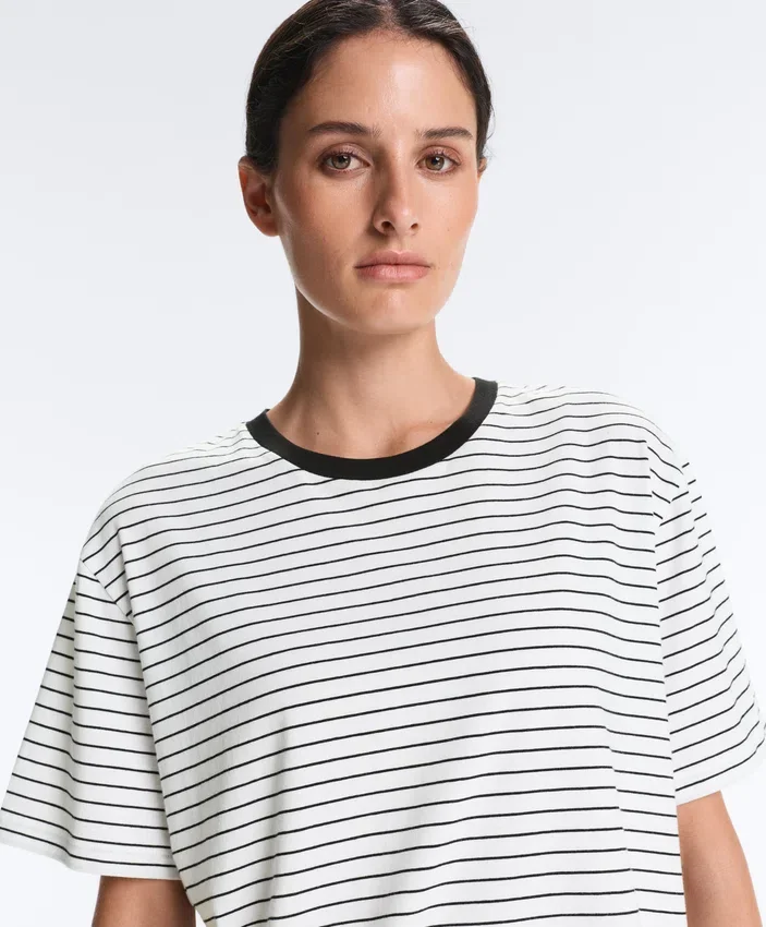 Boxy T-Shirt aus Baumwollmischung mit kurzen Ärmeln und Streifenmuster Boxy T-Shirt aus Baumwollmischung mit kurzen Ärmeln und Streifenmuster