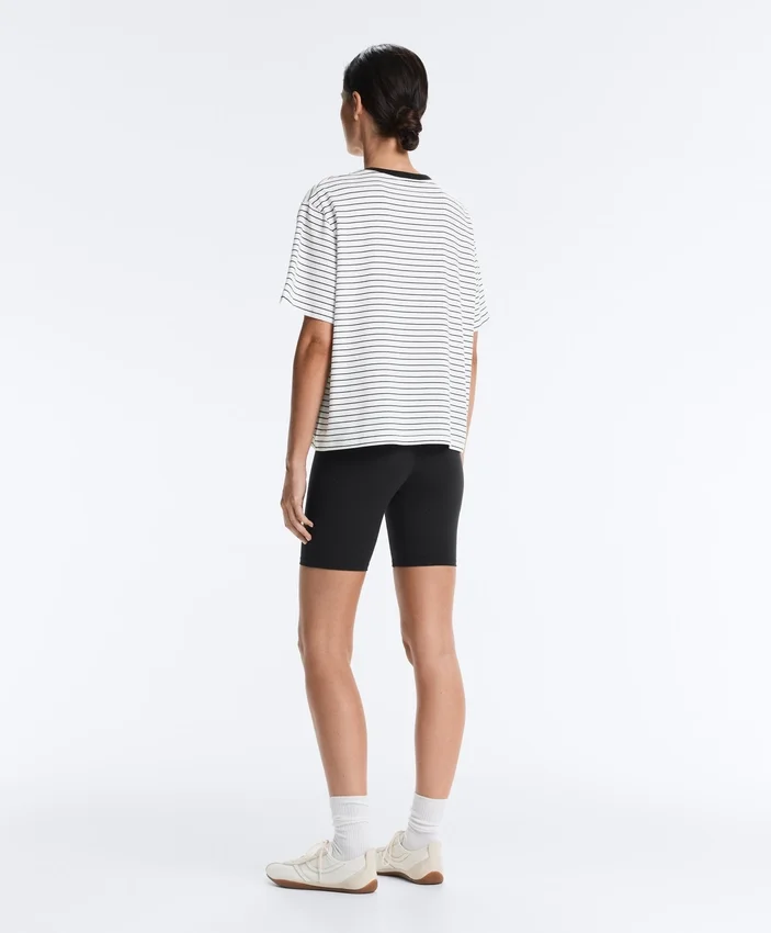 Boxy T-Shirt aus Baumwollmischung mit kurzen Ärmeln und Streifenmuster Boxy T-Shirt aus Baumwollmischung mit kurzen Ärmeln und Streifenmuster