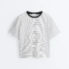 Boxy T-Shirt aus Baumwollmischung mit kurzen Ärmeln und Streifenmuster Boxy T-Shirt aus Baumwollmischung mit kurzen Ärmeln und Streifenmuster