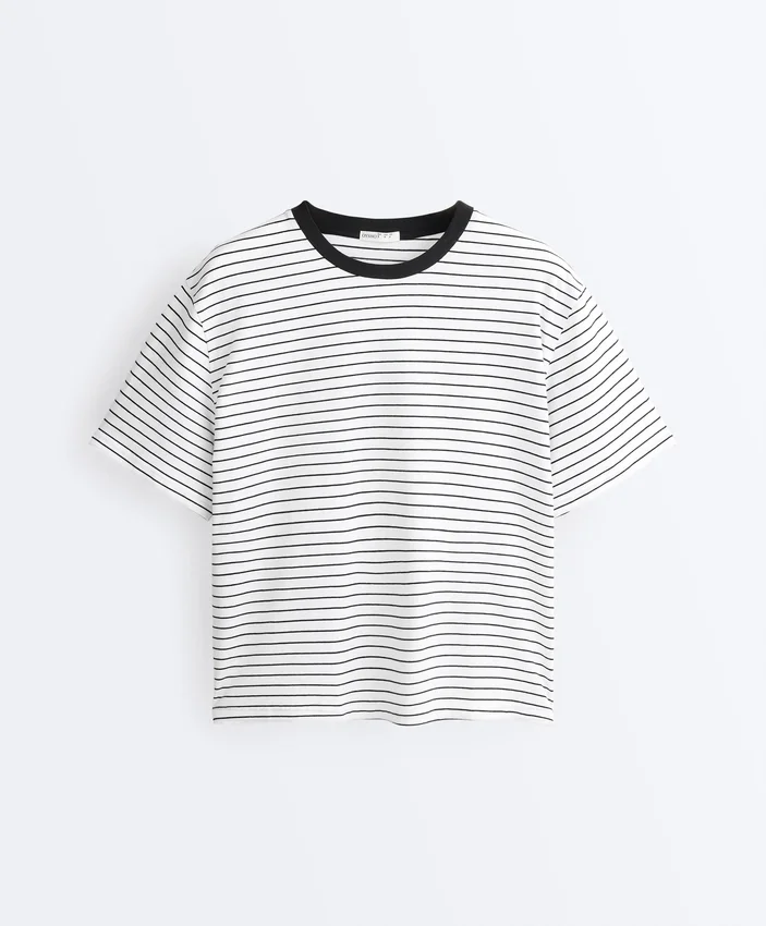 Boxy T-Shirt aus Baumwollmischung mit kurzen Ärmeln und Streifenmuster Boxy T-Shirt aus Baumwollmischung mit kurzen Ärmeln und Streifenmuster