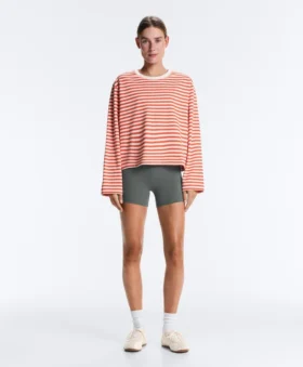 Boxy-T-Shirt mit langen Ärmeln und Streifenmuster aus 100 % Baumwolle