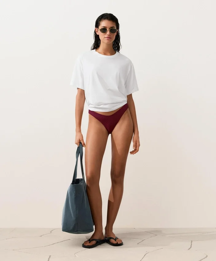 Brasilianische Bikinis mit U-Ausschnitt und Mini-Karomuster Brasilianische Bikinis mit U-Ausschnitt und Mini-Karomuster