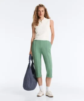 Capri-Hose aus Piqué mit Gürtelschlaufen aus Baumwolle Capri-Hose aus Piqué mit Gürtelschlaufen aus Baumwolle