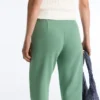 Capri-Hose aus Piqué mit Gürtelschlaufen aus Baumwolle