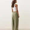 Cargo-Bloomer-Hose aus 100 % Leinen Cargo-Bloomer-Hose aus 100 % Leinen