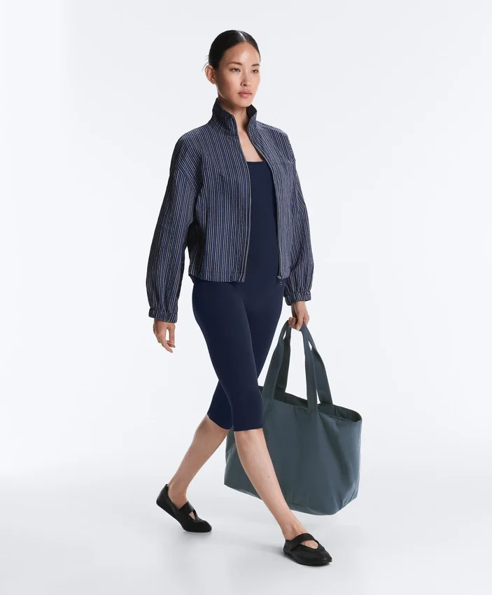 Comfortlux Capri-Jumpsuit mit gekreuzten Trägern am Rücken Comfortlux Capri-Jumpsuit mit gekreuzten Trägern am Rücken