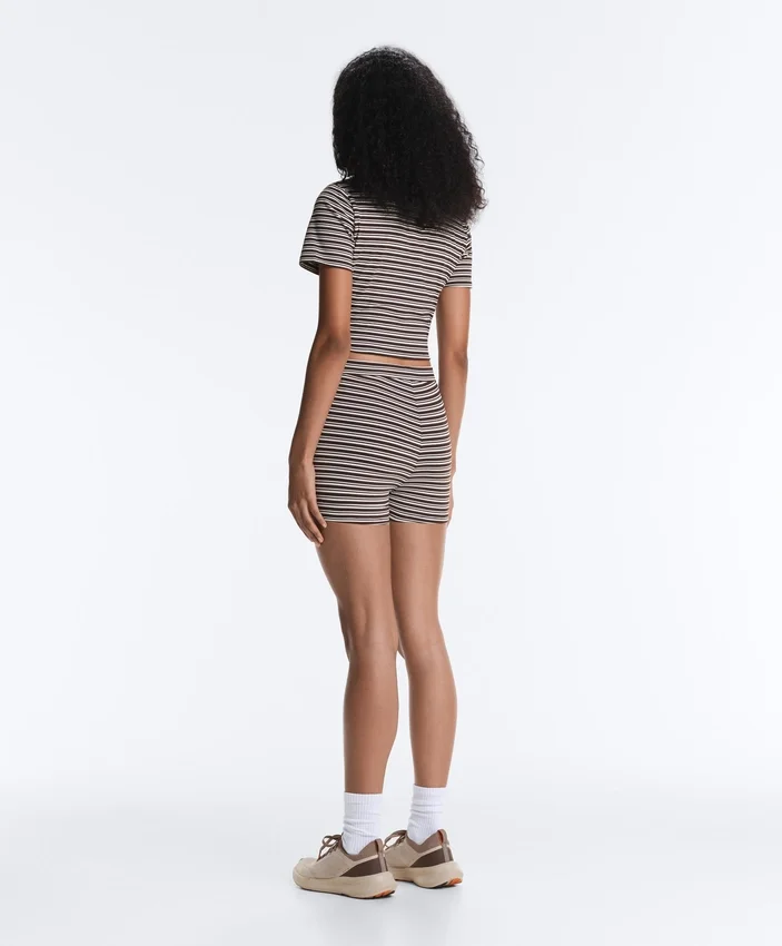 Comfortlux High-Rise Hotpants mit Streifenmuster (5 cm) Comfortlux High-Rise Hotpants mit Streifenmuster (5 cm)