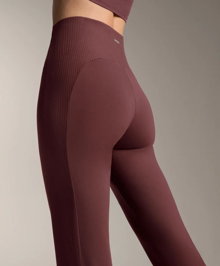 Comfortlux-Hose mit hohem Bund und ausgestelltem Bein Comfortlux-Hose mit hohem Bund und ausgestelltem Bein